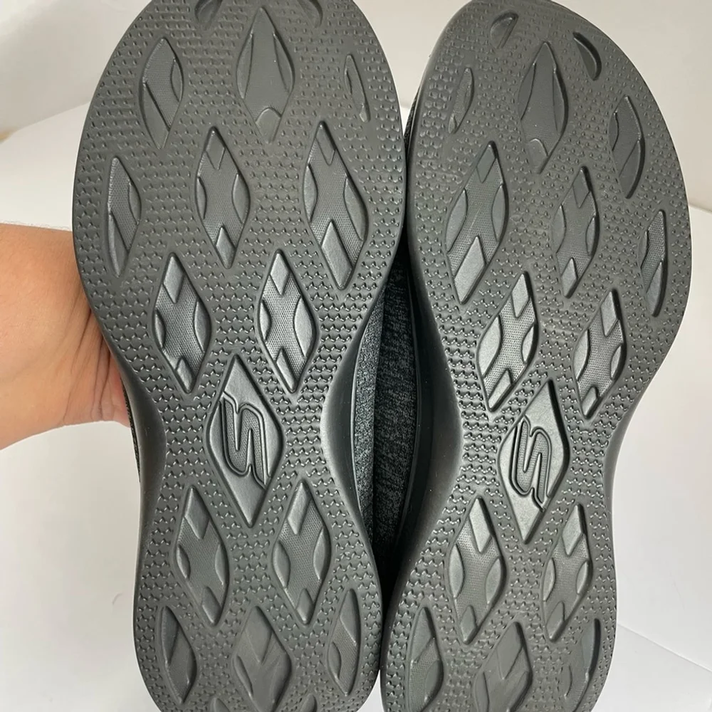 Skechers Women's Gray Flats - Picture 5 of 5